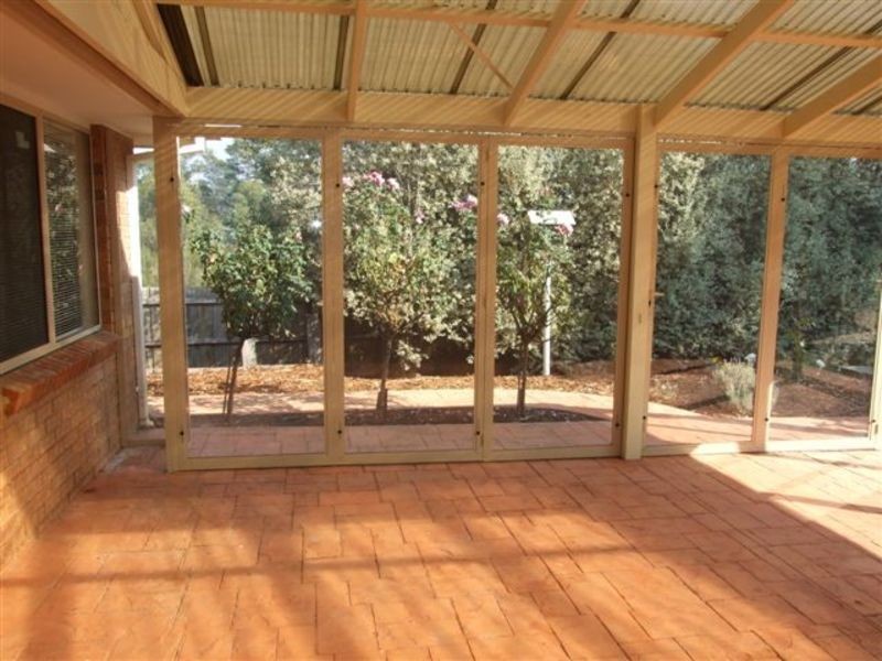 8 Haven Court, Mooroolbark VIC 3138
