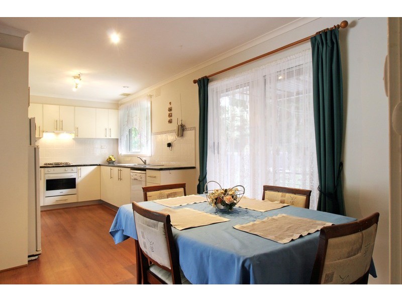 Chirnside Park VIC 3116