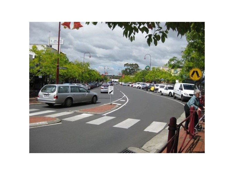 95 Main Street, Croydon VIC 3136