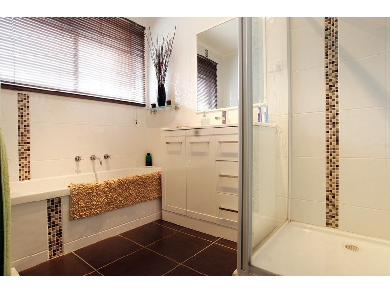 105 Landscape Drive, Mooroolbark VIC 3138