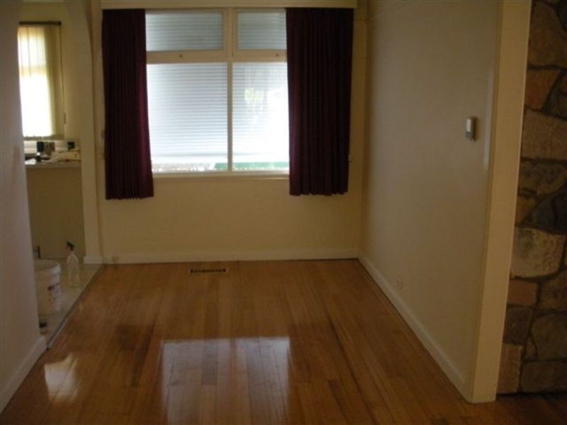 16 Velma Grove, Ringwood VIC 3134