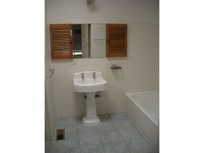 16 Velma Grove, Ringwood VIC 3134