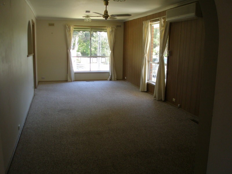 3 Warren Court, Mooroolbark VIC 3138