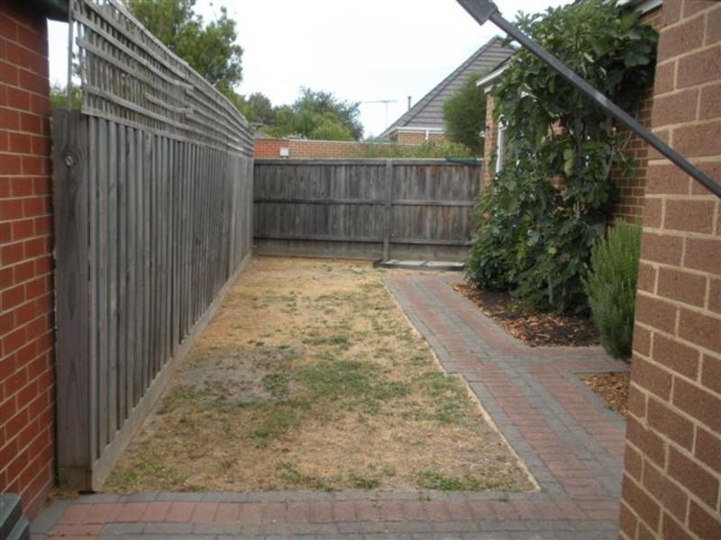 18/355 Dorset Road, Croydon VIC 3136