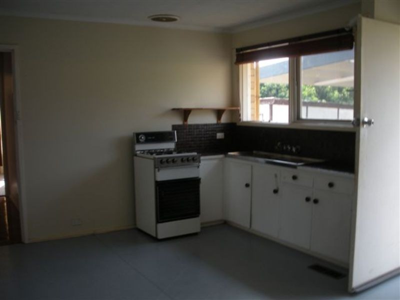 4 Yates Court, Mooroolbark VIC 3138