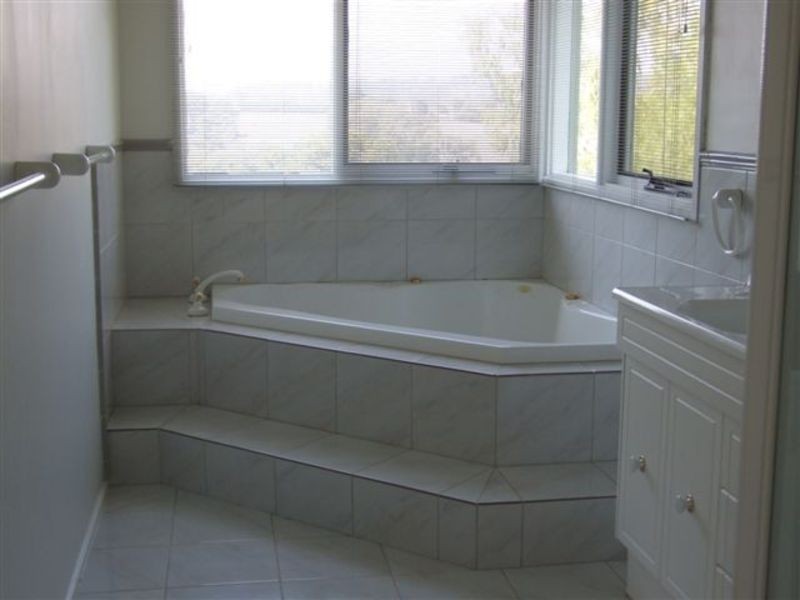 17 The Wridgeway, Mount Evelyn VIC 3796