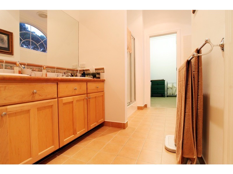 9 Bright Road, Montrose VIC 3765