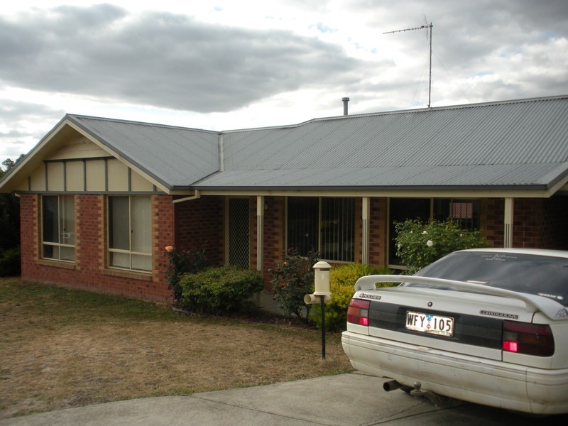 64 Eileen Grove, Woori Yallock VIC 3139