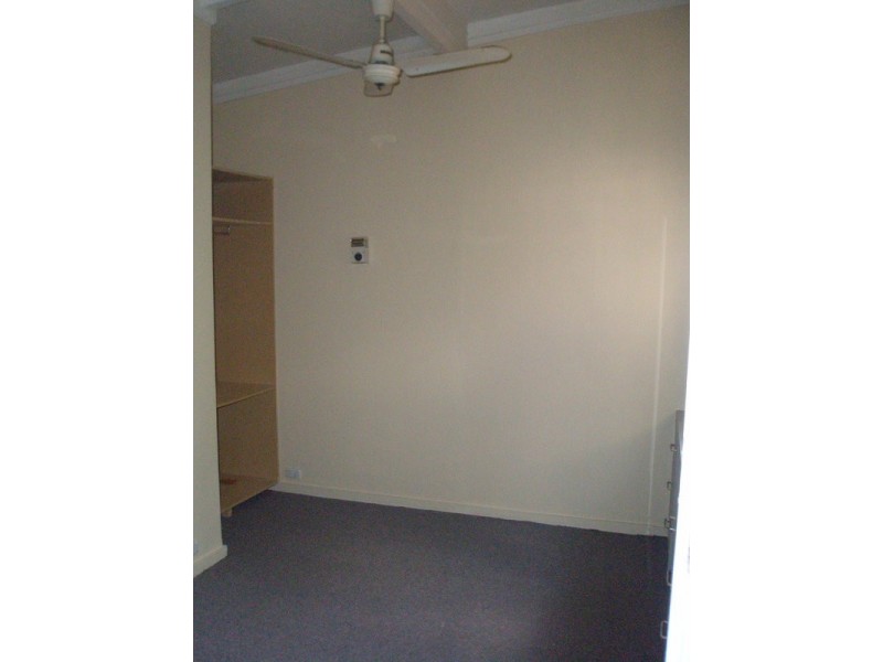 2/56 Hull Road, Croydon VIC 3136