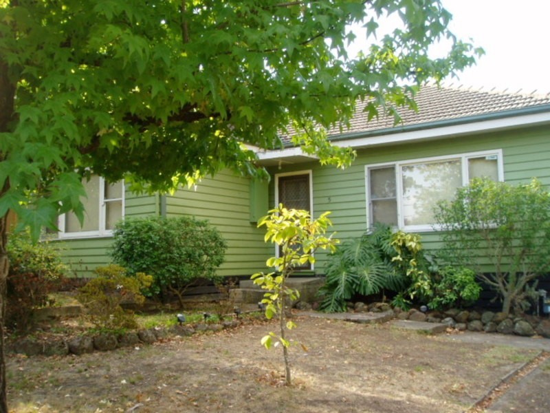 5 Julie Road, Croydon VIC 3136