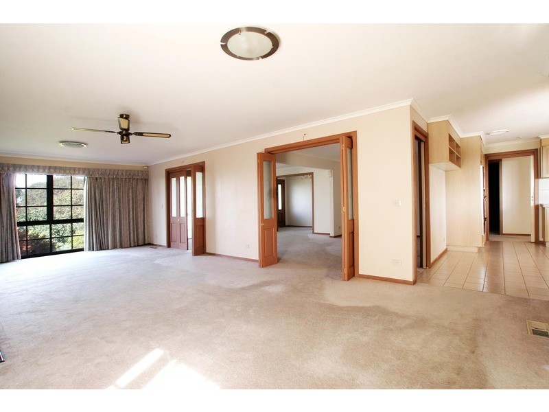 9 Panorama Drive, Croydon North VIC 3136