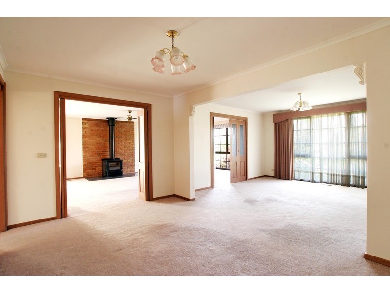 9 Panorama Drive, Croydon North VIC 3136