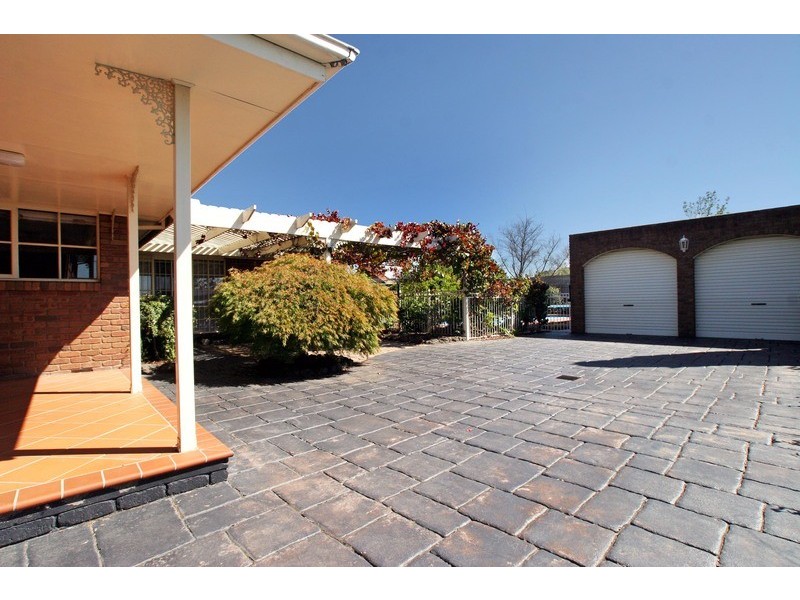 9 Panorama Drive, Croydon North VIC 3136