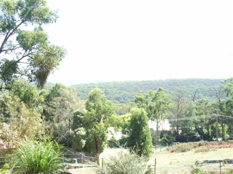 3 Lower View Road, Montrose VIC 3765