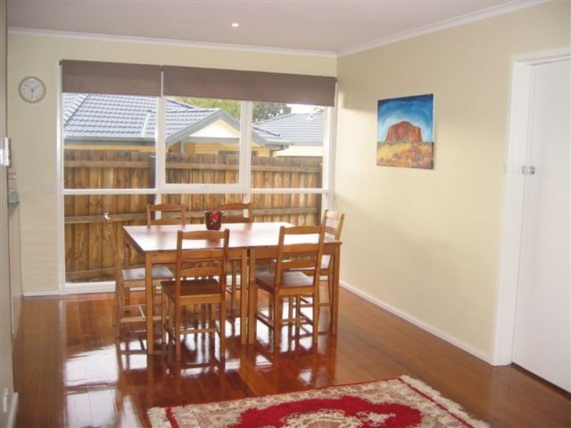 123 Cambridge Road, Mooroolbark VIC 3138