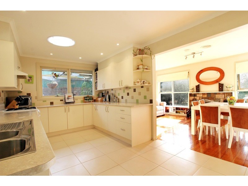 1 Eliot Court, Mooroolbark VIC 3138
