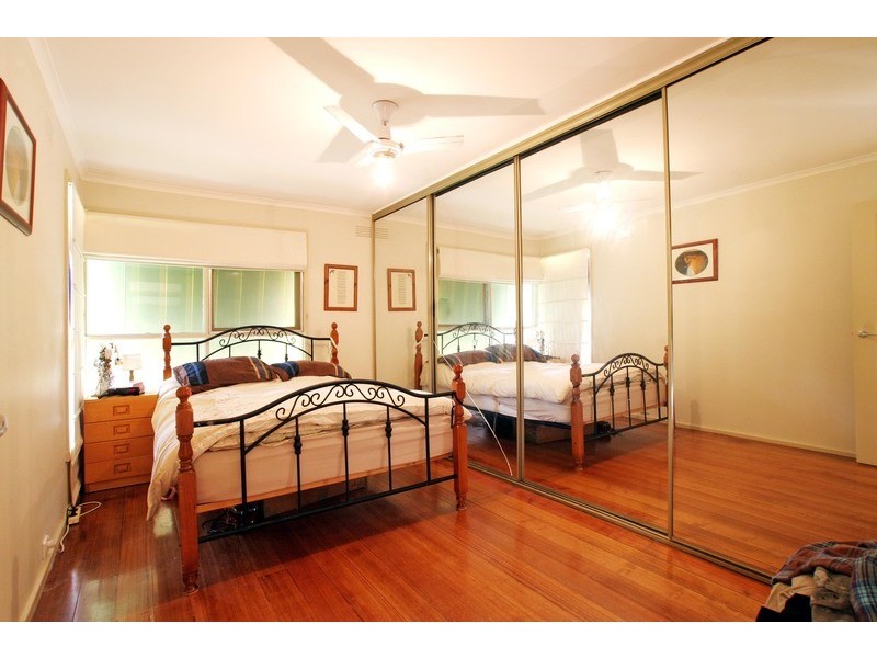 1 Eliot Court, Mooroolbark VIC 3138