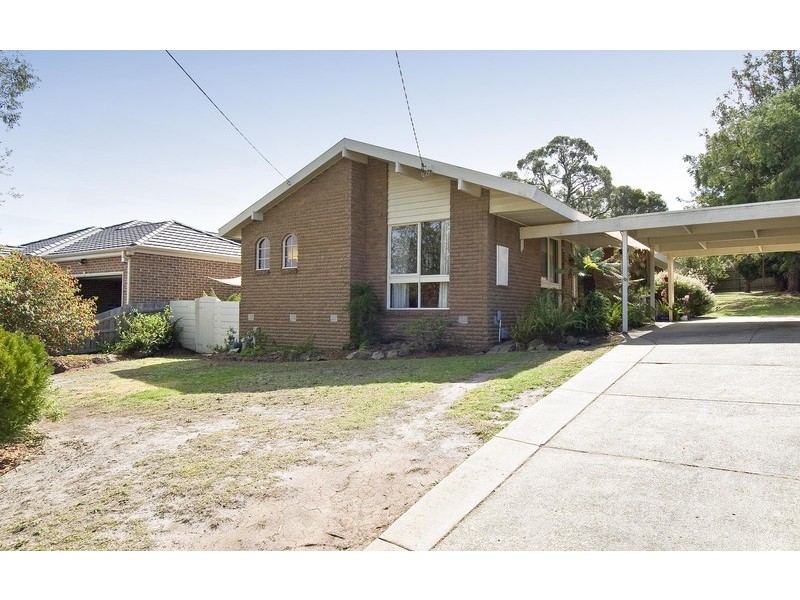 17 Old Kent Road, Mooroolbark VIC 3138