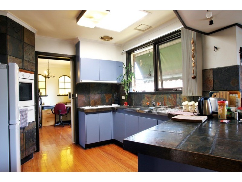17 Old Kent Road, Mooroolbark VIC 3138