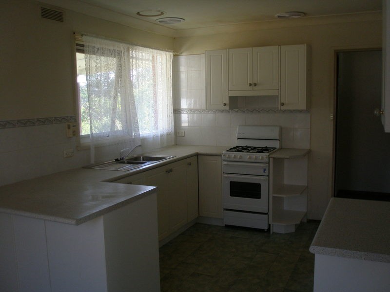 55 Esther Crescent, Mooroolbark VIC 3138