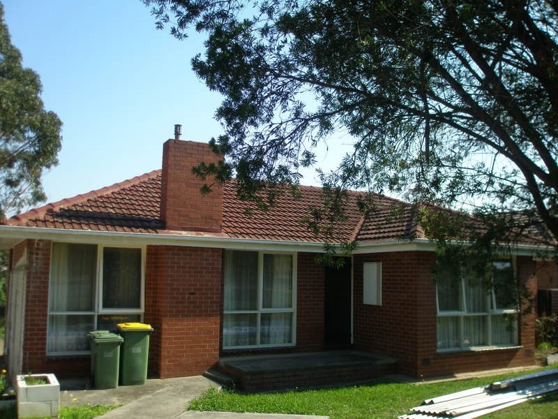 55 Esther Crescent, Mooroolbark VIC 3138