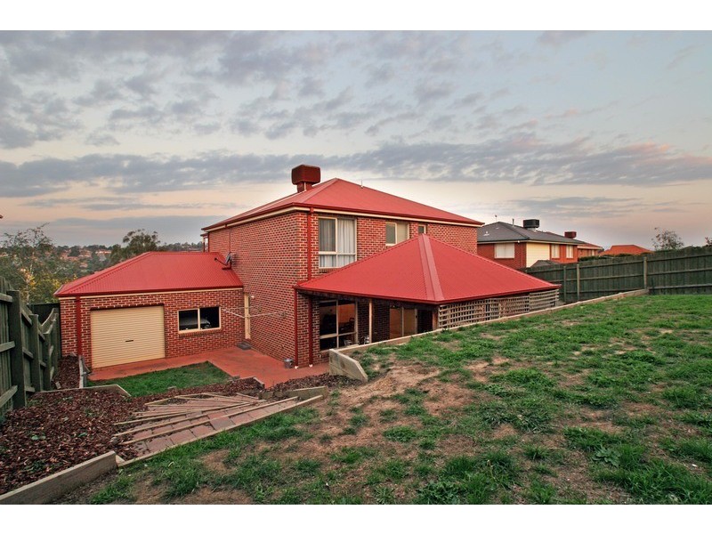63 Yarra Valley Boulevard, Chirnside Park VIC 3116