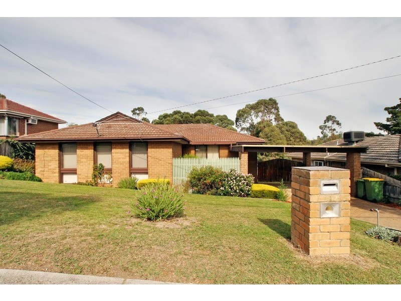 79 Esther Crescent, Mooroolbark VIC 3138