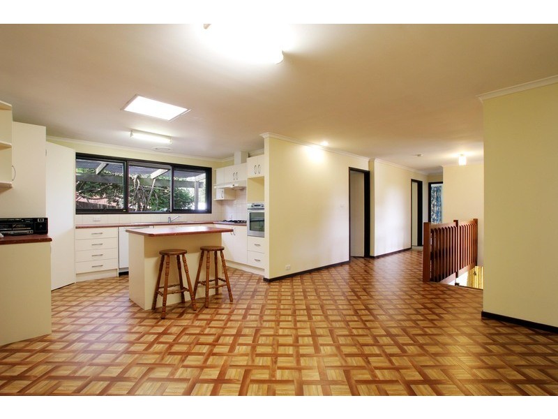 79 Esther Crescent, Mooroolbark VIC 3138