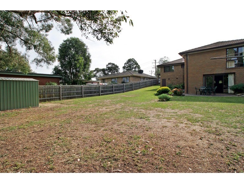 79 Esther Crescent, Mooroolbark VIC 3138