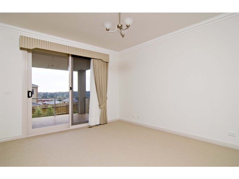 9 Kingston Way, Mooroolbark VIC 3138