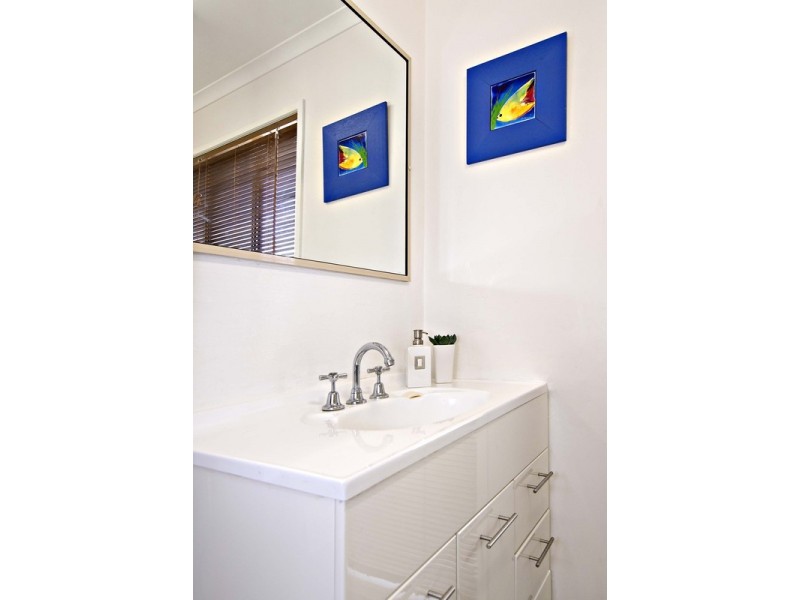 11 Barker Drive, Mooroolbark VIC 3138