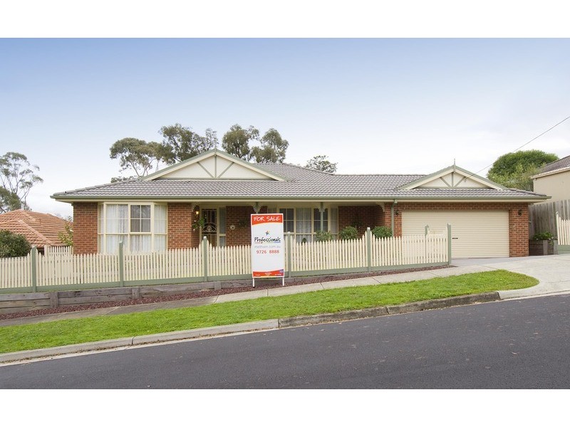 11 Keats Road, Mooroolbark VIC 3138