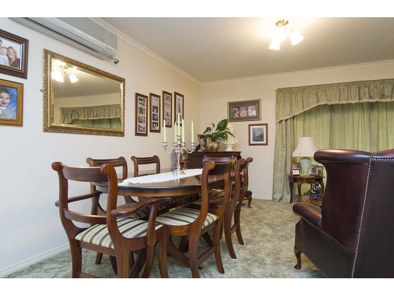 11 Keats Road, Mooroolbark VIC 3138