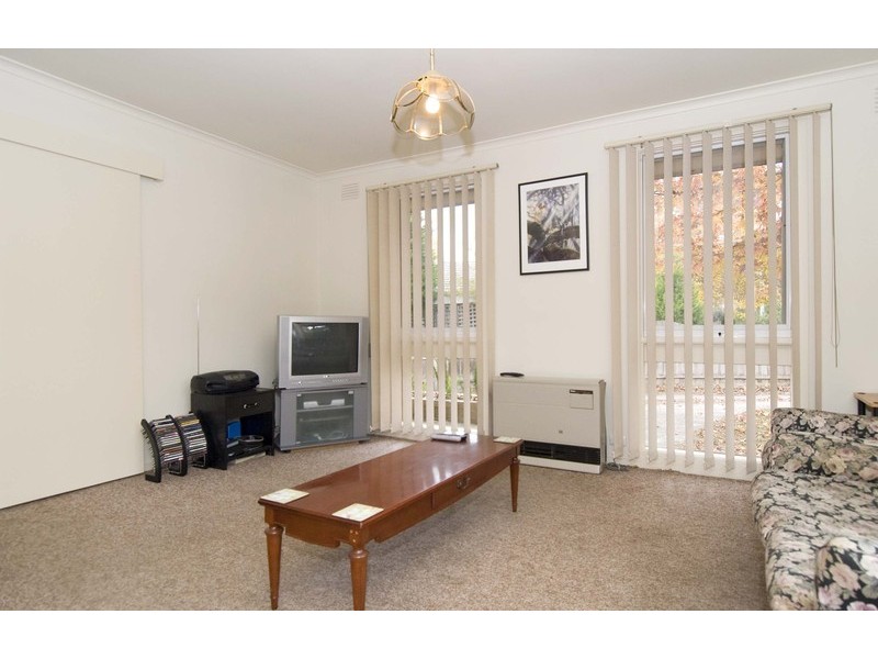 27 Barclay Avenue, Croydon VIC 3136