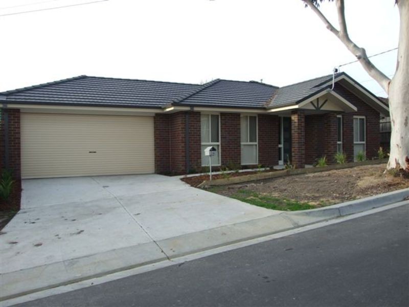 36 Elms Road, Mooroolbark VIC 3138