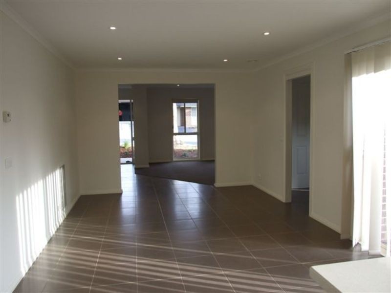 36 Elms Road, Mooroolbark VIC 3138