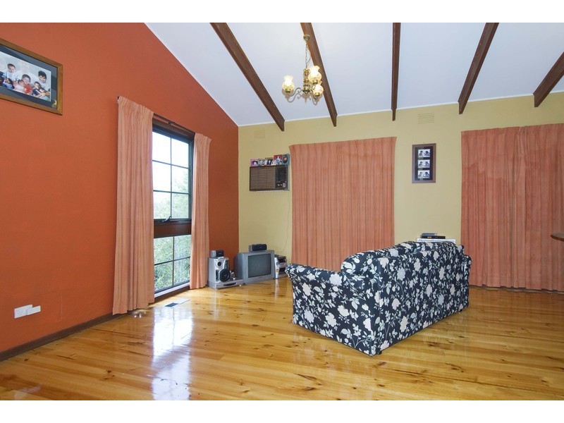 75 Winyard Drive, Mooroolbark VIC 3138