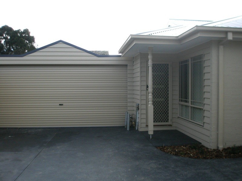 3/12 Byron Road, Kilsyth VIC 3137