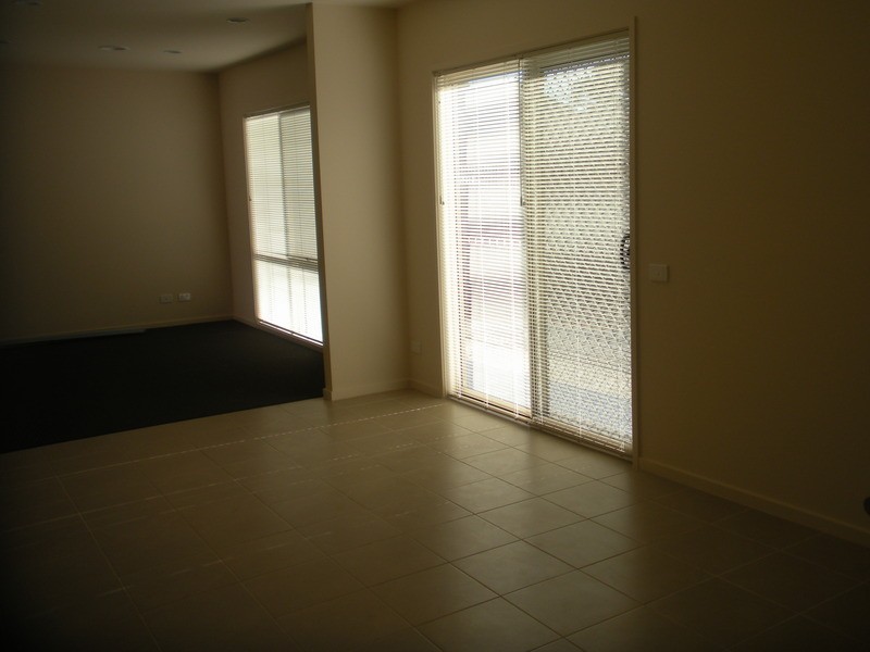 3/12 Byron Road, Kilsyth VIC 3137