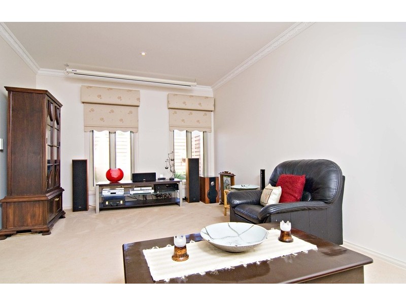 Chirnside Park VIC 3116