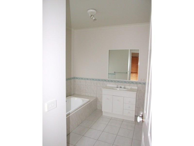 1/29 Cavehill Road, Lilydale VIC 3140