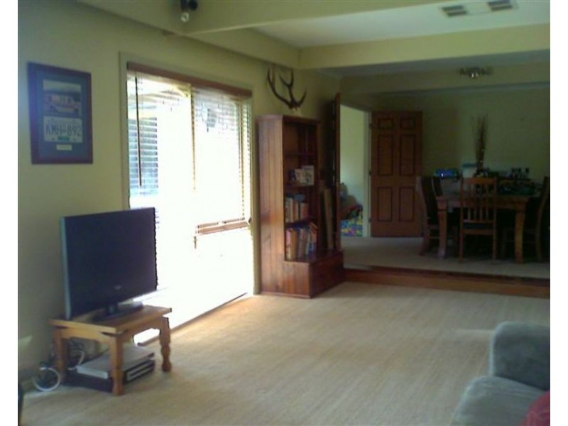 3 Lorna Court, Mooroolbark VIC 3138