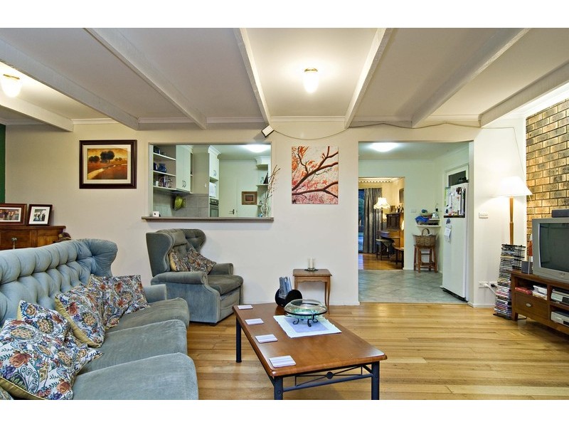 116 Esther Crescent, Mooroolbark VIC 3138