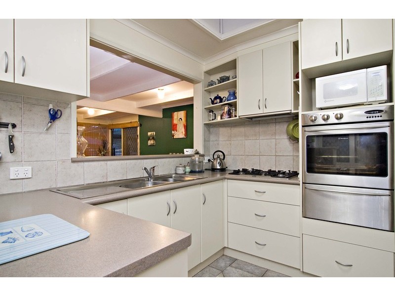 116 Esther Crescent, Mooroolbark VIC 3138
