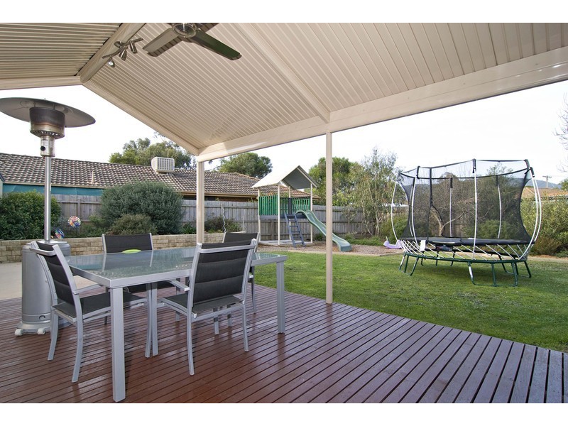 4 Sara Court, Bayswater North VIC 3153