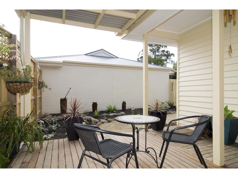1/12 Byron Road, Kilsyth VIC 3137