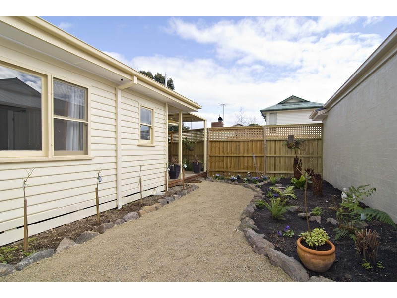 1/12 Byron Road, Kilsyth VIC 3137