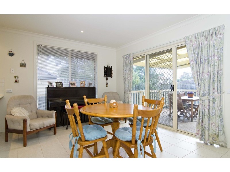 77 Manchester Road, Mooroolbark VIC 3138