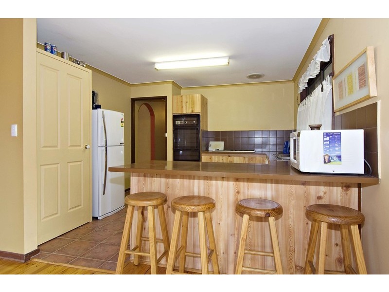 75 Winyard Drive, Mooroolbark VIC 3138