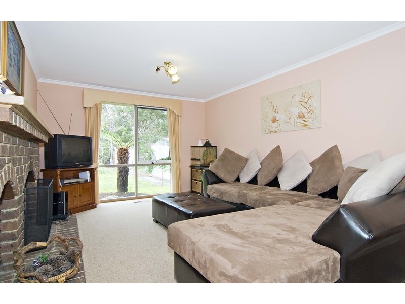 12 Chedworth Court, Kilsyth South VIC 3137